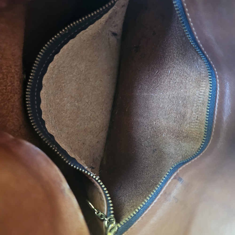Coach Vintage Glove-Tanned Slouchy Brown Leather Crossbody Bag Made In USA - Picture 9 of 14